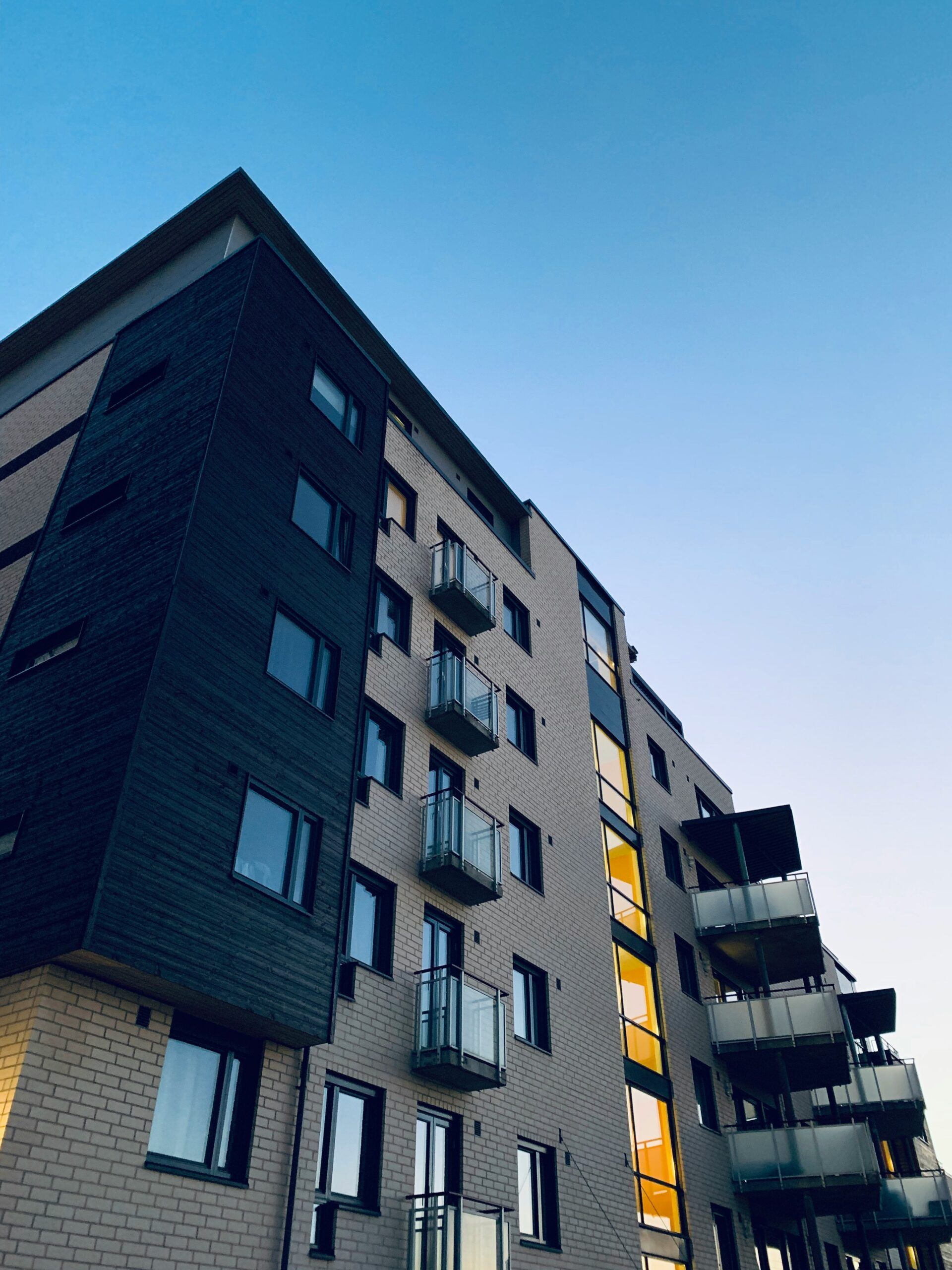 Multi-unit rental property exterior in Marin County considered for renovation